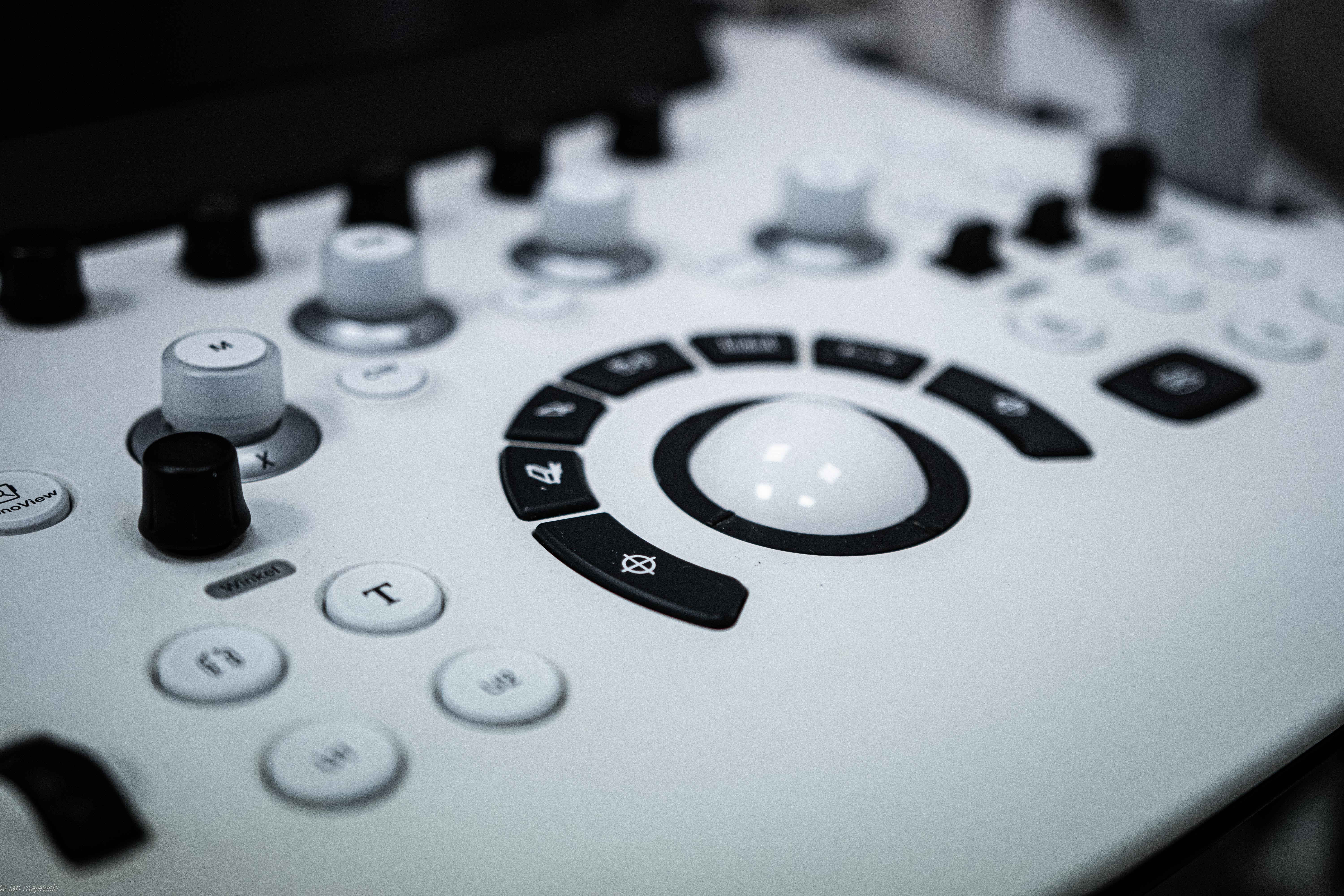 Oncologic ultrasound device