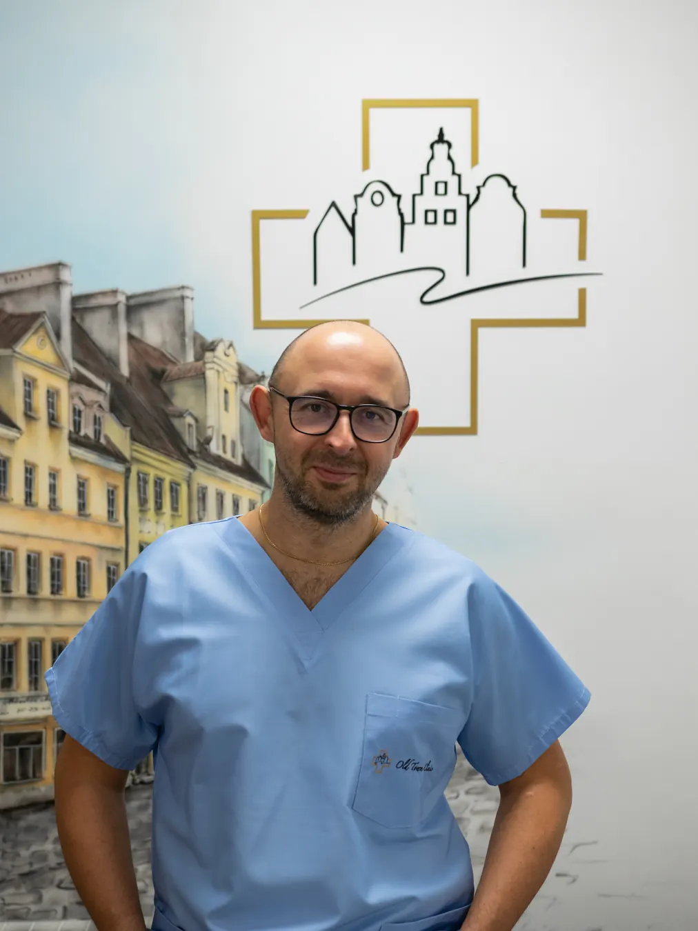 Dr. Maciej Sroczyński joins Old Town Clinic